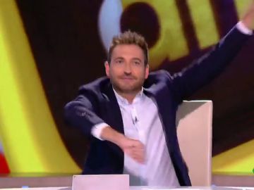 La actuación de Frank Blanco al ritmo del 'Yo Quiero Bailar' de Sonia y Selena: "Me vengo arriba, salto de la silla" La actuación de Frank Blanco al ritmo del 'Yo Quiero Bailar' de Sonia y Selena: "Me vengo arriba, salto de la silla"