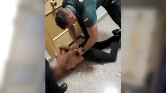 Detienen a un hombre por tocamientos a una mujer y agredir a otra al intentar huir Detienen a un hombre por tocamientos a una mujer y agredir a otra al intentar huir