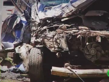 Un atleta choca frontalmente con un autobús y sale ileso del accidente Un atleta choca frontalmente con un autobús y sale ileso del accidente