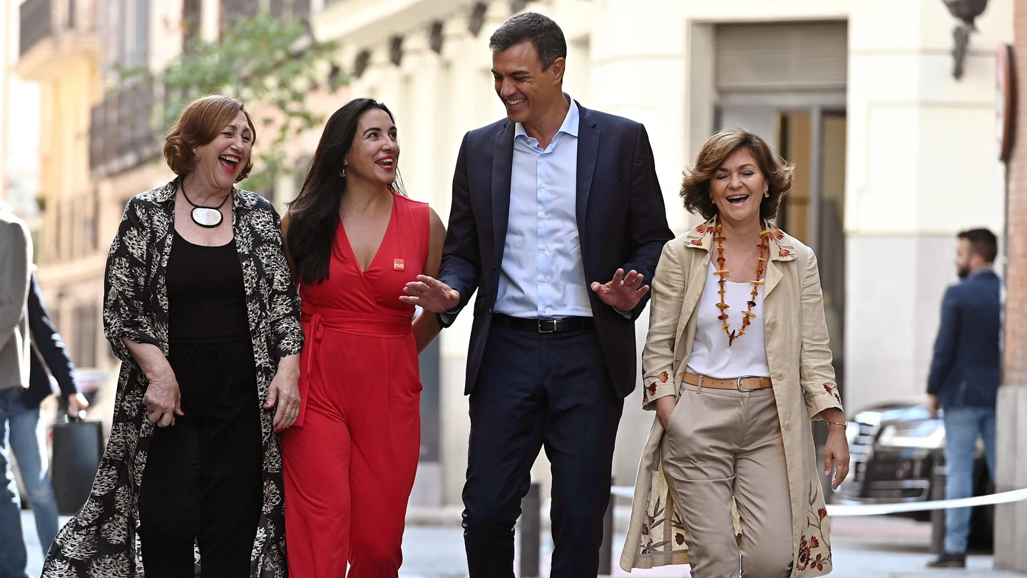 Carmen Calvo y Pedro Sánchez Carmen Calvo y Pedro Sánchez