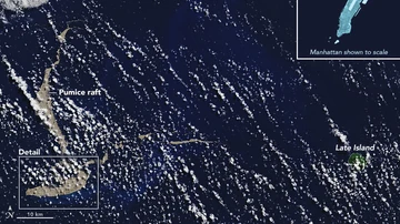 Imagen de la gran 'isla' de piedra pómez que flota en el Pacífico