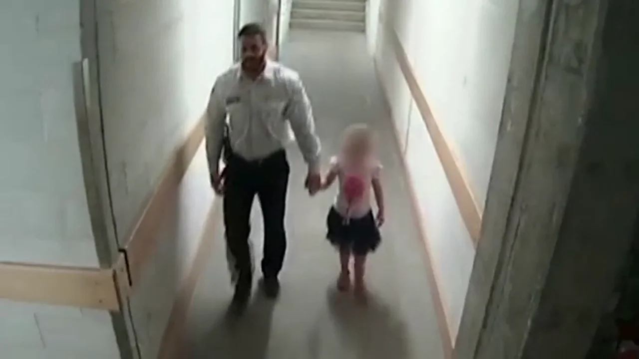 Condenan a un vigilante de seguridad a cuatro años de prisión por abusar sexualmente de una niña que se había perdido