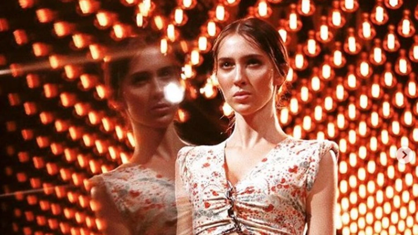 Teddy Quinlivan para Paco Rabanne en 2019. Teddy Quinlivan para Paco Rabanne en 2019.