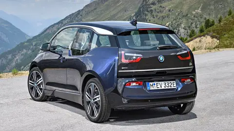 BMW i3   BMW i3