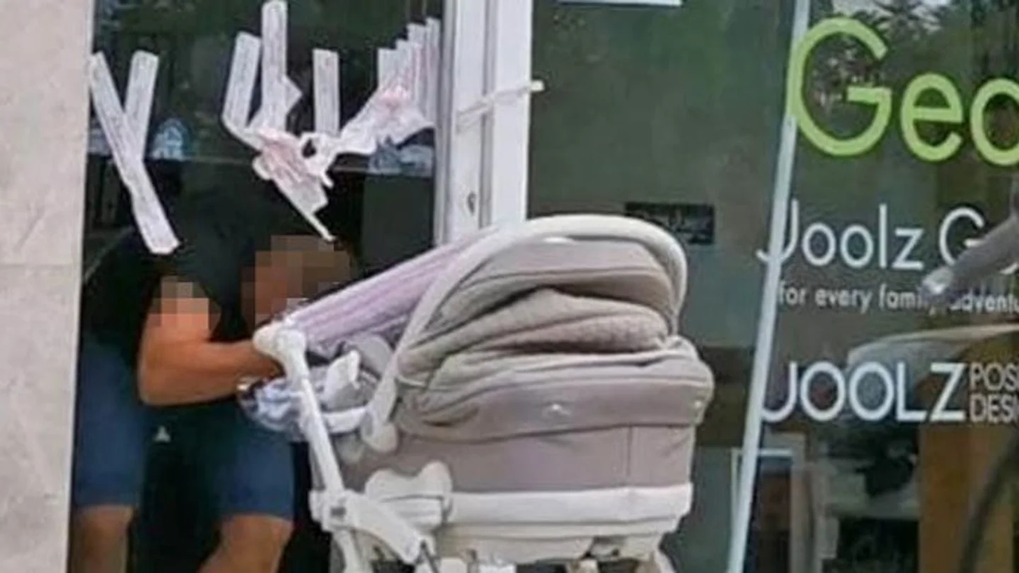 Roban en una tienda de Jerez de la Frontera Roban en una tienda de Jerez de la Frontera