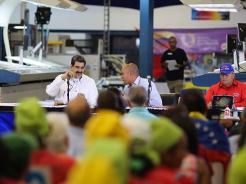 Maduro culpa a Bolsonaro por los incendios en la Amazonía Maduro culpa a Bolsonaro por los incendios en la Amazonía