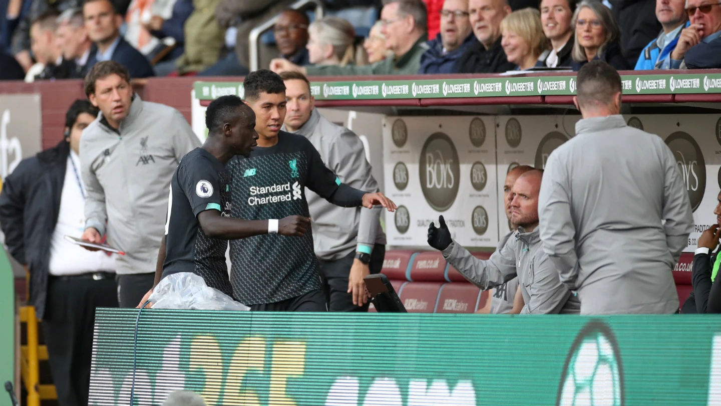 Mané, exaltado en el banquillo Mané, exaltado en el banquillo