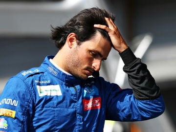 Carlos Sainz, cabizbajo Carlos Sainz, cabizbajo