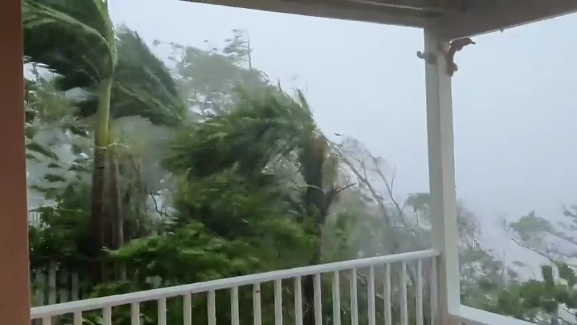 El huracán Dorian de categoría 5 toca tierra en las Bahamas