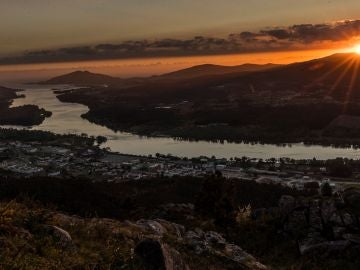 Vista de la desembocadura del río Miño Vista de la desembocadura del río Miño
