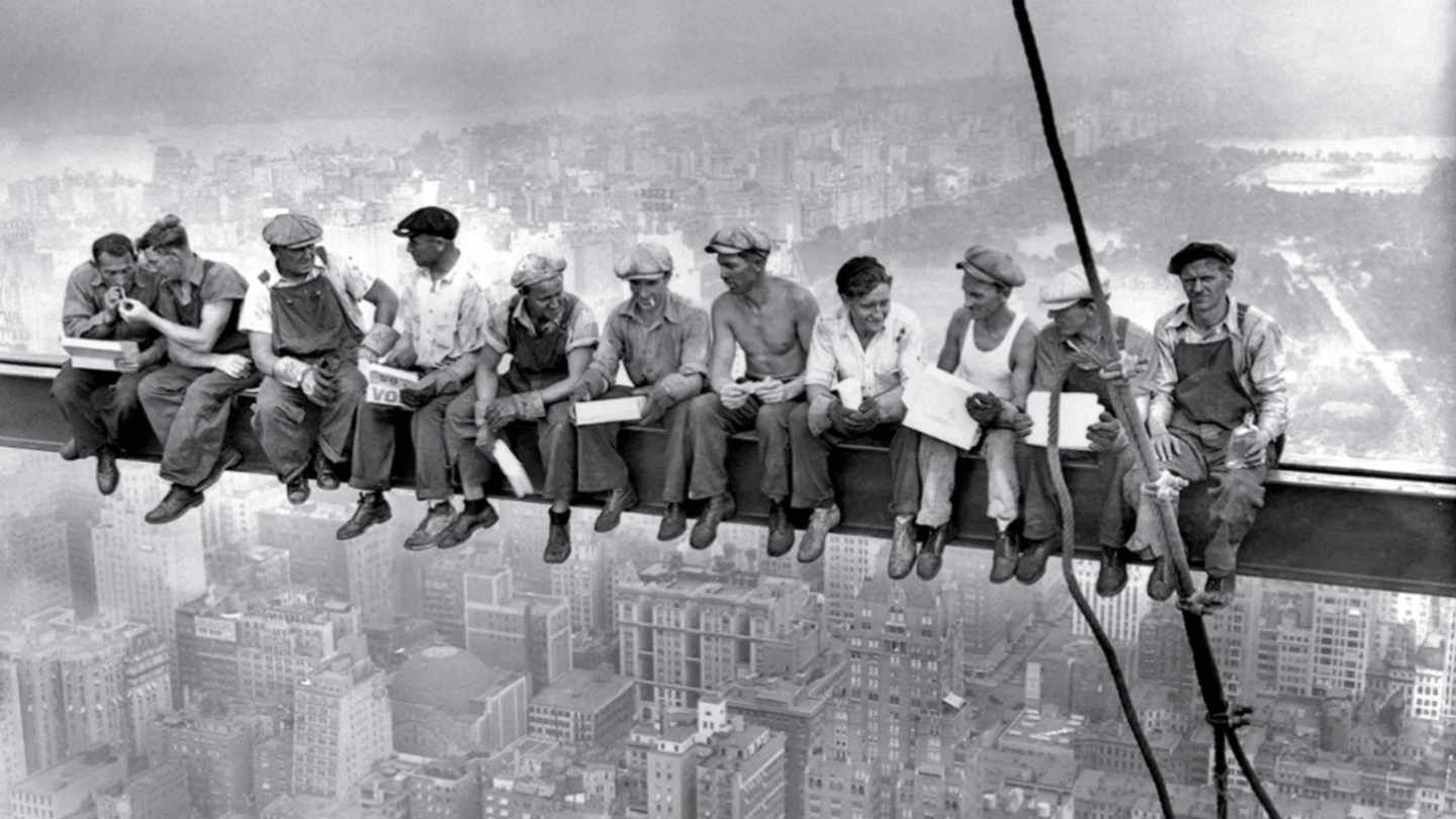 'Lunch Atop a Skyscraper', 1932 'Lunch Atop a Skyscraper', 1932