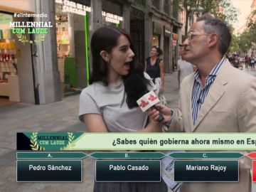 "En España gobierna Felipe VI": Santi Villas sale a la calle en busca de los millennials mejor informados "En España gobierna Felipe VI": Santi Villas sale a la calle en busca de los millennials mejor informados