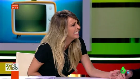 El surrealista final del test futbolero de Anna Simon que deja alucinado a Dani Mateo El surrealista final del test futbolero de Anna Simon que deja alucinado a Dani Mateo