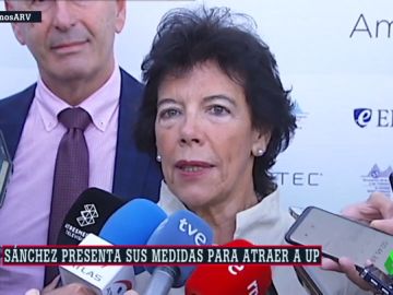 La portavoz del Gobierno y ministra de Educación y Formación Profesional en funciones, Isabel Celaá La portavoz del Gobierno y ministra de Educación y Formación Profesional en funciones, Isabel Celaá