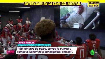 Surrealista: entrena a su equipo... tumbado en una cama hospitalaria