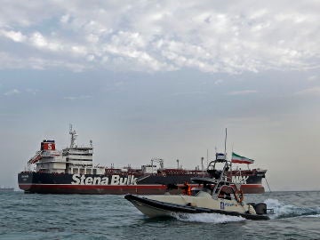 Liberados siete tripulantes del petrolero británico retenido en Irán Liberados siete tripulantes del petrolero británico retenido en Irán