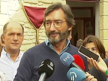 Iñaki Oryazábal, ante los medios Iñaki Oryazábal, ante los medios