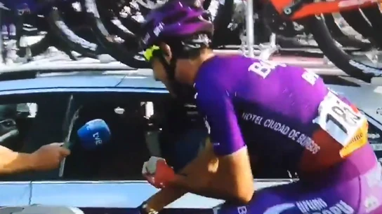 Jesús Ezquerra le pide la mano a su novia Jesús Ezquerra le pide la mano a su novia