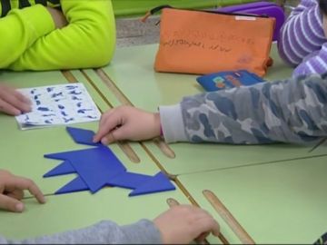 Familias de acogida, el modelo familiar que esperan 17.500 niños en España Familias de acogida, el modelo familiar que esperan 17.500 niños en España