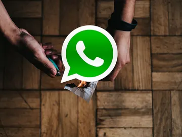 "quemando" un mensaje de WhatsApp "quemando" un mensaje de WhatsApp