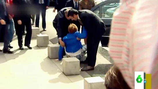 Del papa al rey pasando por Celia Villalobos: estos son las caídas más recordadas de los famosos Del papa al rey pasando por Celia Villalobos: estos son las caídas más recordadas de los famosos