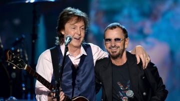 Paul McCartney y Ringo Starr, tocando juntos en Los Ángeles