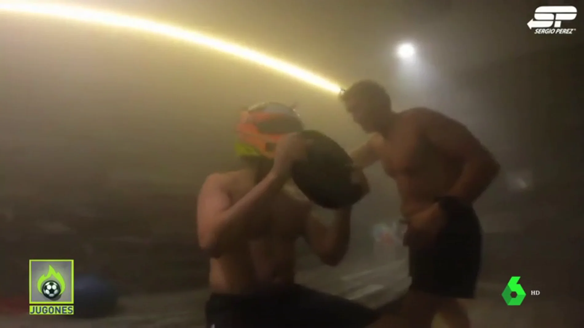 El entrenamiento extremo de 'Checo' Pérez en una sauna a 50 grados