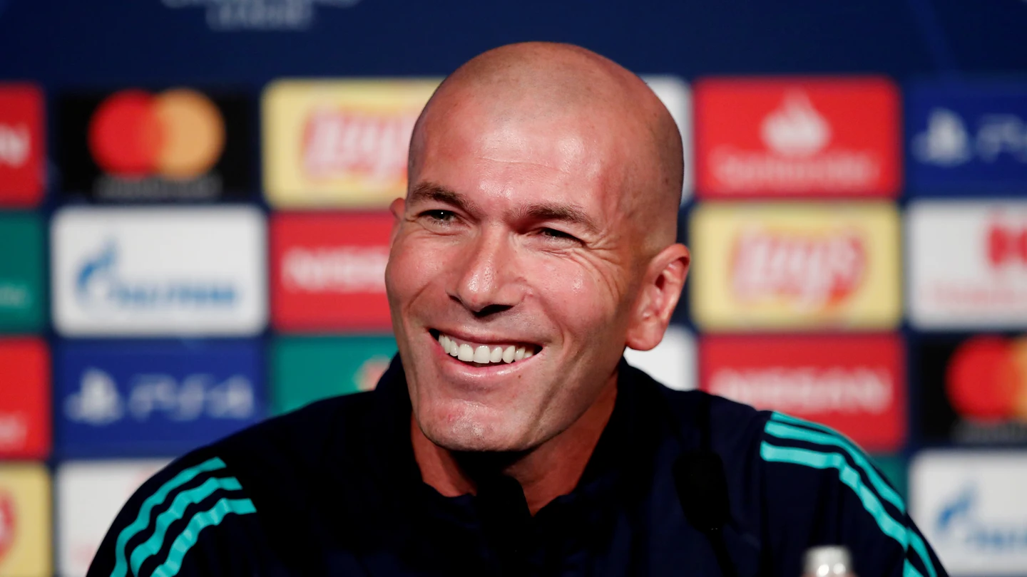 Zidane, sonriente en rueda de prensa previa al partido contra el PSG Zidane, sonriente en rueda de prensa previa al partido contra el PSG