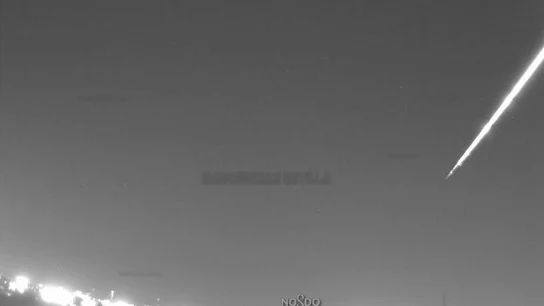 Una bola de fuego provocada por una roca de asteroide atraviesa el cielo de Sevilla y Córdoba Una bola de fuego provocada por una roca de asteroide atraviesa el cielo de Sevilla y Córdoba