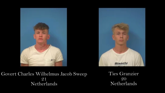 Los dos jóvenes detenidos por entrar en la en la Zona de Seguridad Nacional de Nevada Los dos jóvenes detenidos por entrar en la en la Zona de Seguridad Nacional de Nevada