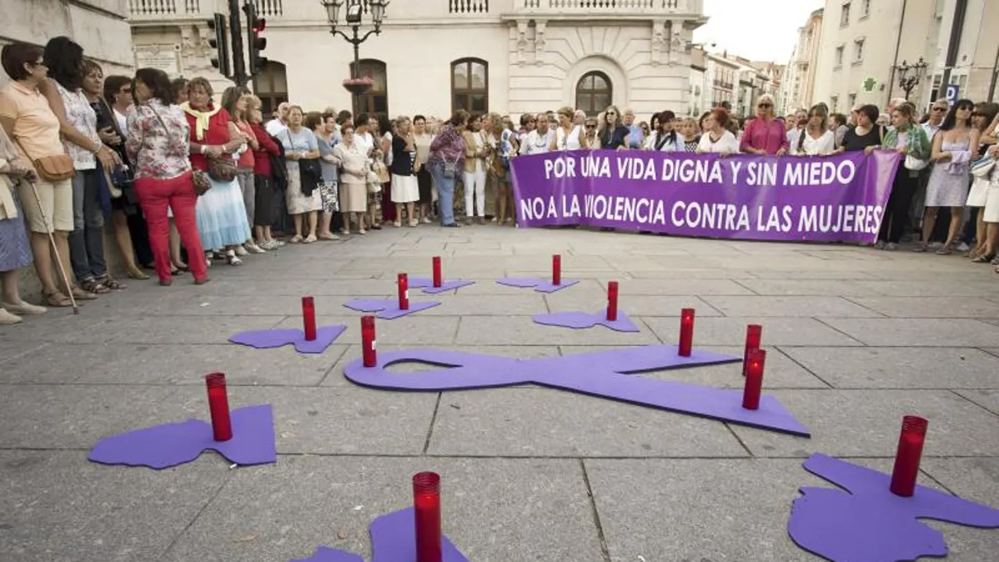 Concentración de repulsa contra la violencia machista Concentración de repulsa contra la violencia machista