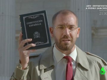 La Constitución española es en realidad "un plagio de la constitución de otro país" La Constitución española es en realidad "un plagio de la constitución de otro país"