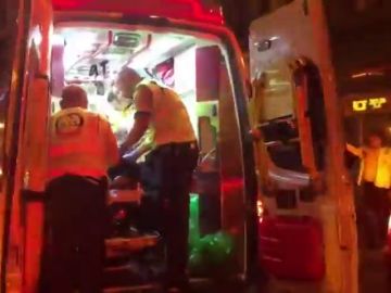 Dos jóvenes heridos graves tras ser apuñalados en una reyerta en Madrid Dos jóvenes heridos graves tras ser apuñalados en una reyerta en Madrid