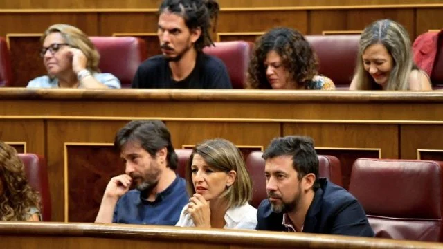 Yolanda Díaz, Rafa Mayoral y Antón Gómez-Reino