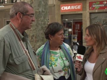 La reacción de los turistas al conocer que las Kellys cobran 1,50 por habitación: "¡Es una vergüenza!" La reacción de los turistas al conocer que las Kellys cobran 1,50 por habitación: "¡Es una vergüenza!"