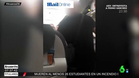 Expulsado de un avi&oacute;n en Gran Canaria por amenazar al auxiliar de vuelo con cortarle el cuello