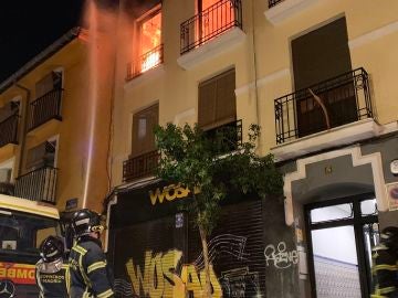 Imagen del incendio en Lavapiés Imagen del incendio en Lavapiés