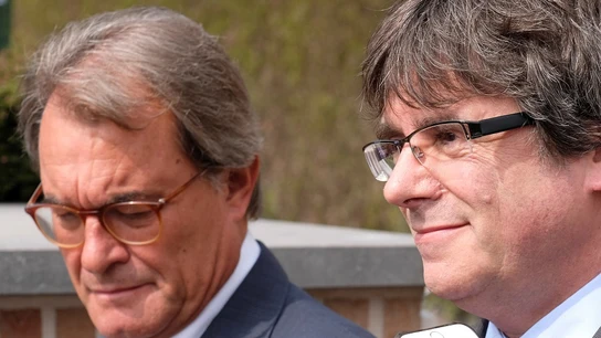 Mas y Puigdemont en una imagen de archivo Mas y Puigdemont en una imagen de archivo