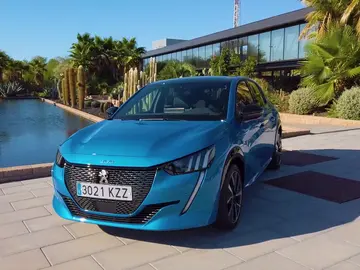 Peugeot 208 Peugeot 208