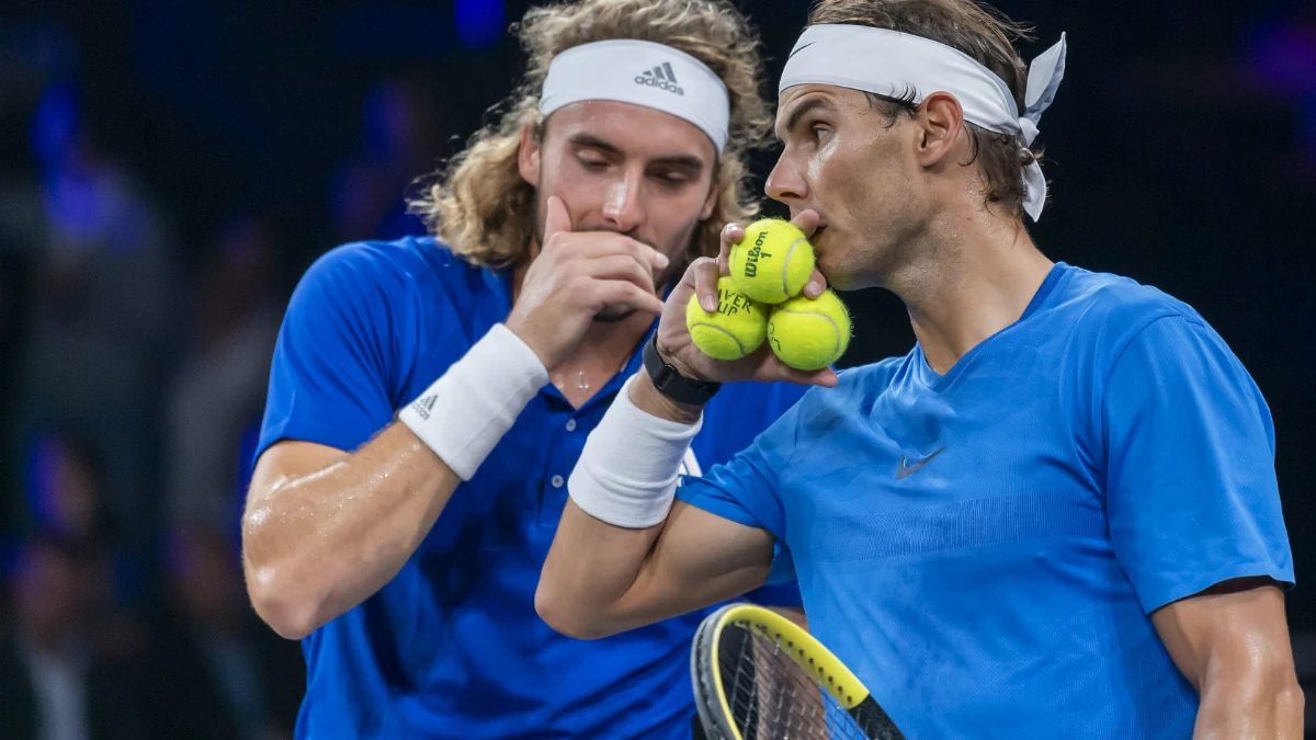 Nadal habla con Tsitsipas