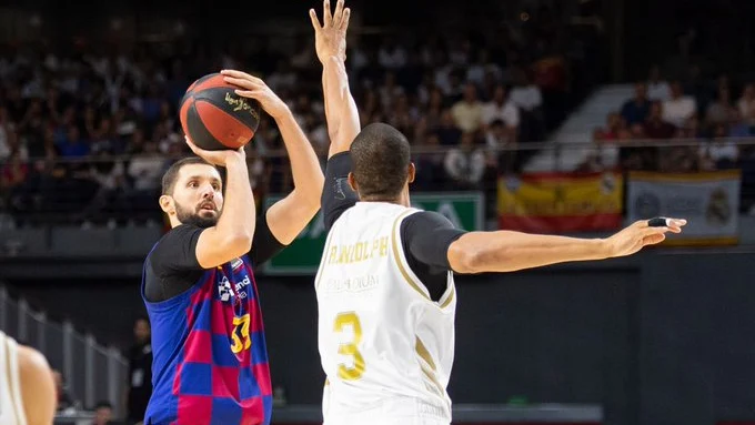 Mirotic, ante Randolph