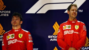 Leclerc y Vettel, en el podio de Singapur