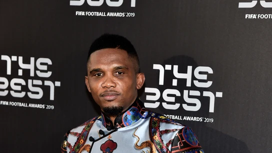 Samuel Eto'o, posando en la gala 'The Best' Samuel Eto'o, posando en la gala 'The Best'