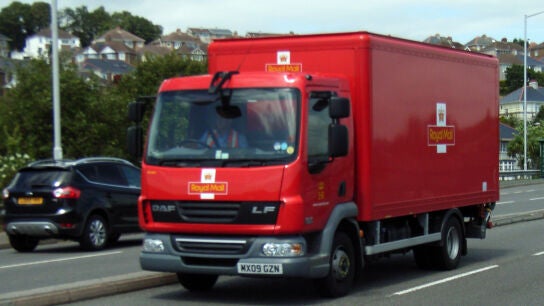 Un cami&oacute;n de Royal Mail