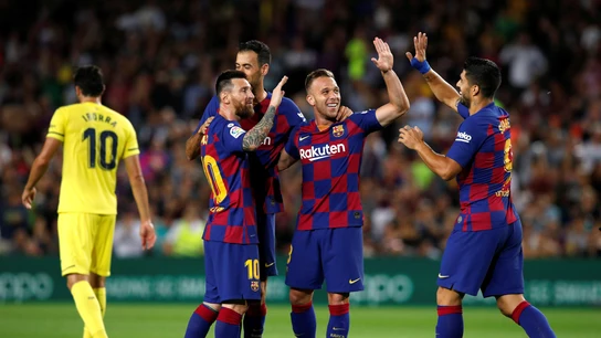 Los jugadores del Barça celebran el gol de Arthur contra el Villarreal Los jugadores del Barça celebran el gol de Arthur contra el Villarreal
