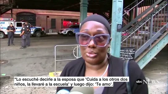 Habla una testigo que vio a un padre saltar a las vías del tren con su hija: "Le dijo a su esposa que cuidara a los otros dos niños" Habla una testigo que vio a un padre saltar a las vías del tren con su hija: "Le dijo a su esposa que cuidara a los otros dos niños"
