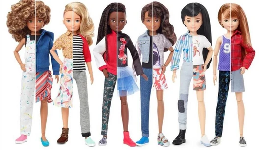 Línea de muñecos 'Creative World' Línea de muñecos 'Creative World'