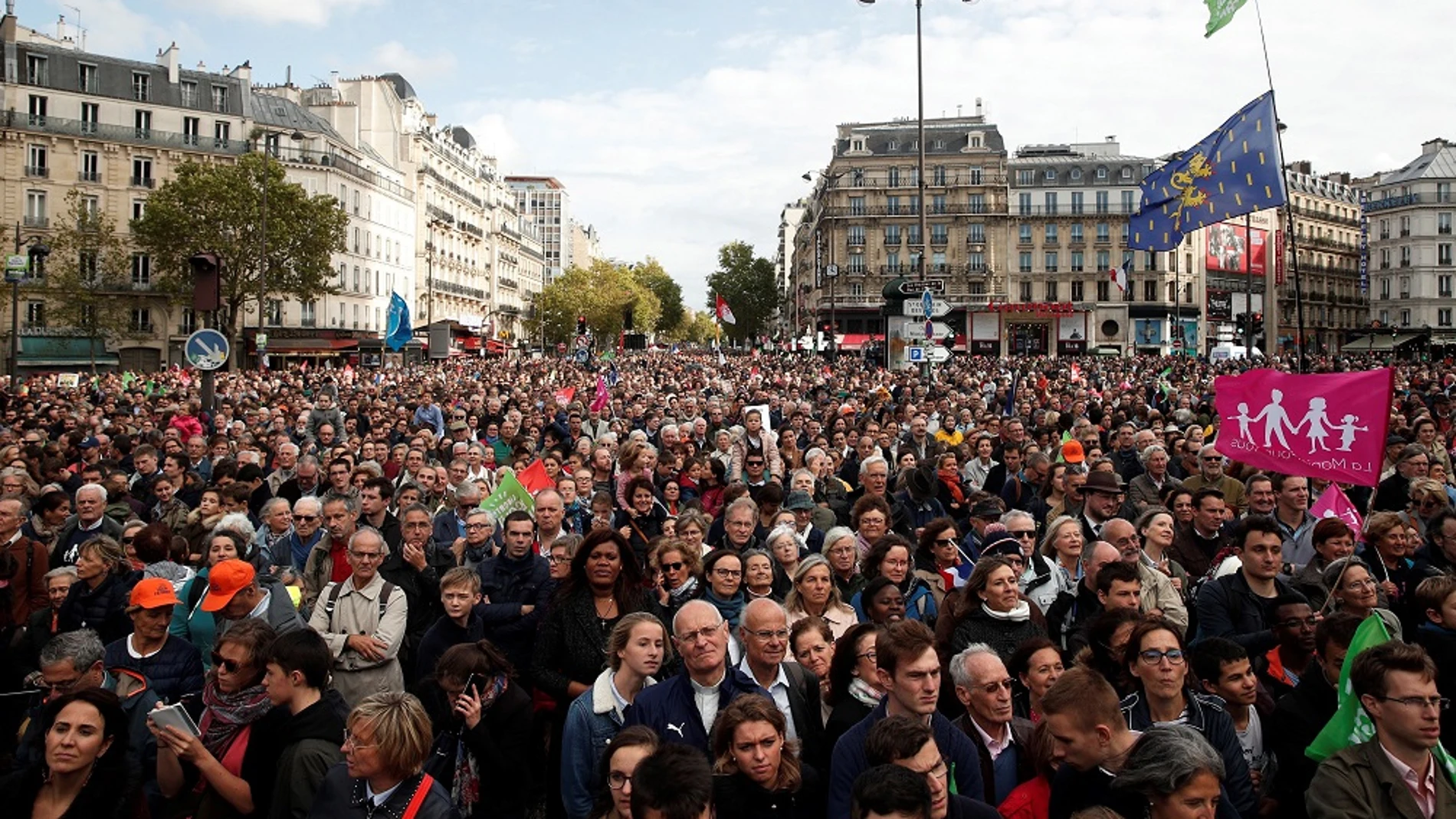 Imagen de la manifestación en contra de la reproducción asistida de solteras y lesbianas en Francia