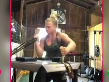 El espectacular entrenamiento de Sarah Backman, la mejor luchadora de pulso de la historia El espectacular entrenamiento de Sarah Backman, la mejor luchadora de pulso de la historia