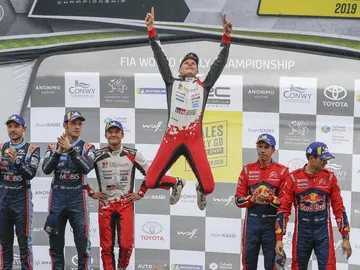 Ott Tänak gana el rally de Gales Ott Tänak gana el rally de Gales